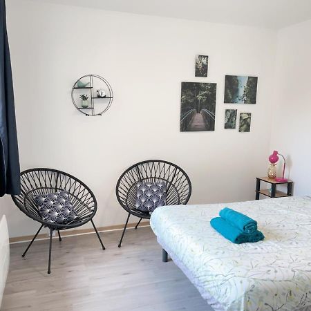 Jolie Appartement 2 Chambres 65M2 Au Centre Ville Фонтене-ле-Комт Экстерьер фото