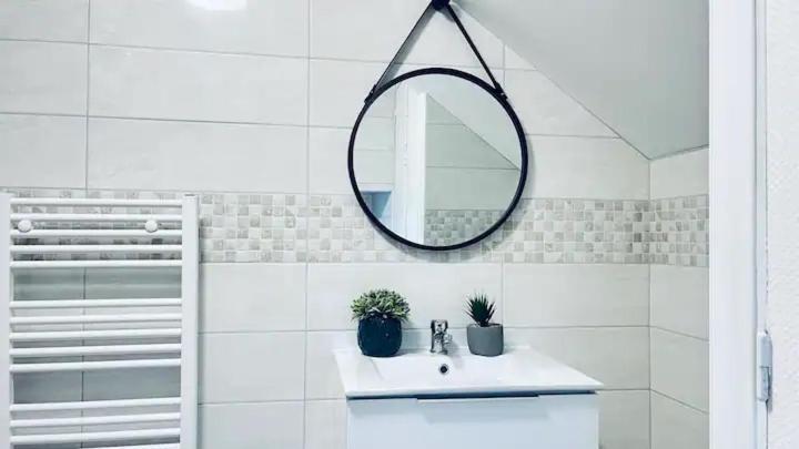 Jolie Appartement 2 Chambres 65M2 Au Centre Ville Фонтене-ле-Комт Экстерьер фото